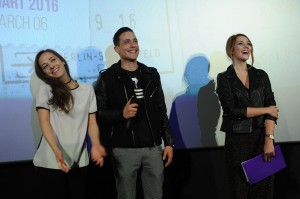 Jovana Stojiljković i Slaven Došlo, glumci filma "Panama" i moderator Maja Šuša
